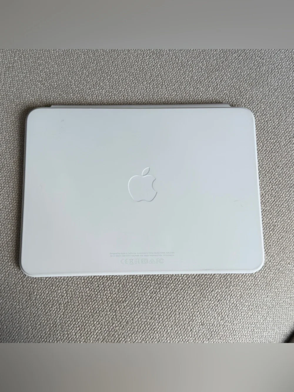 Apple Magic Keyboard Folio for iPad (10th Gen)